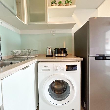 The Astra Condo Chaing Mai Чиангмай Екстериор снимка