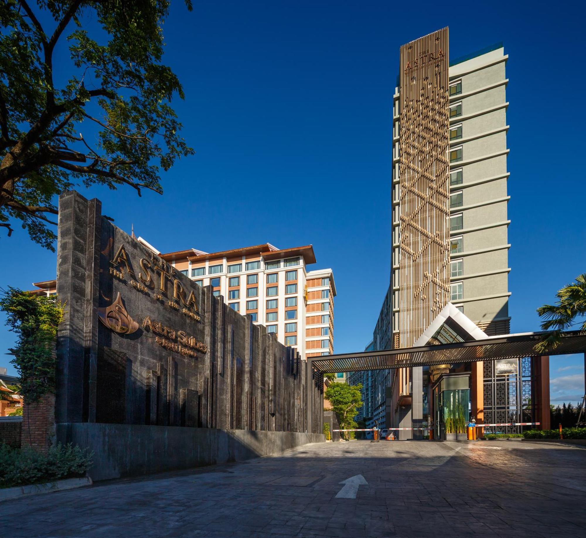 The Astra Condo Chaing Mai Чиангмай Екстериор снимка