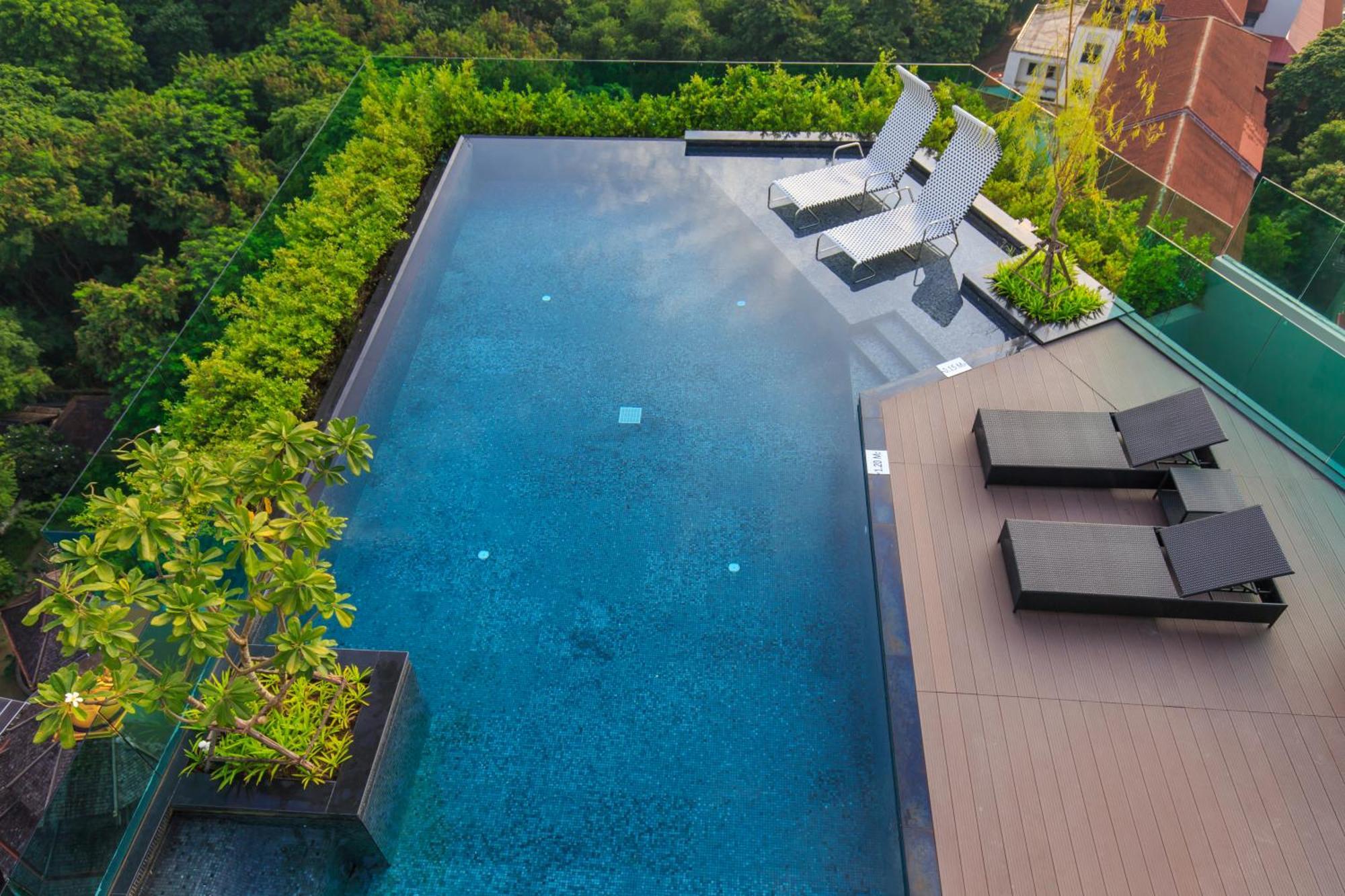 The Astra Condo Chaing Mai Чиангмай Екстериор снимка
